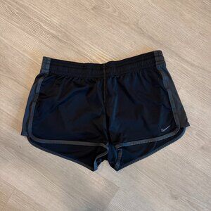 Nike Dri-FIT Black Athletic Running Shorts – Women’s Small
